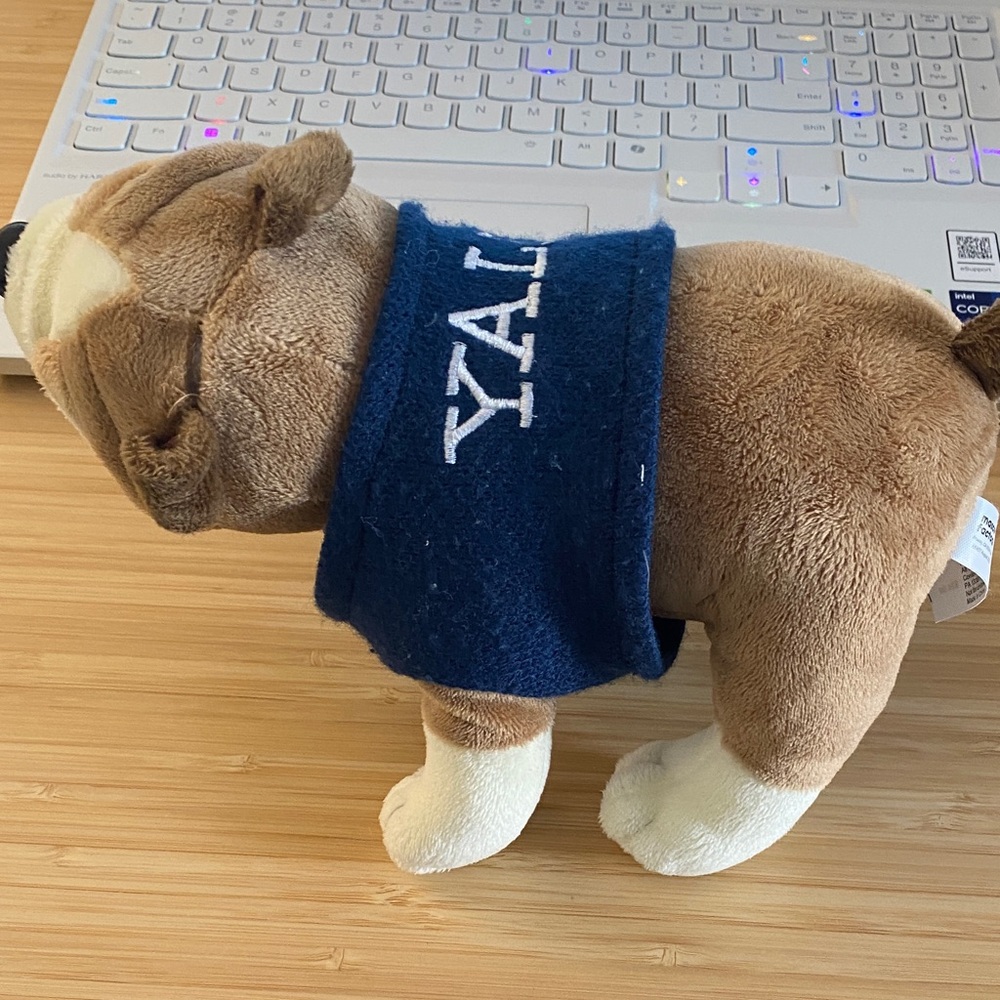 YALE Bulldog Plush Dog Toy - Brown and White - Picture 3 of 8